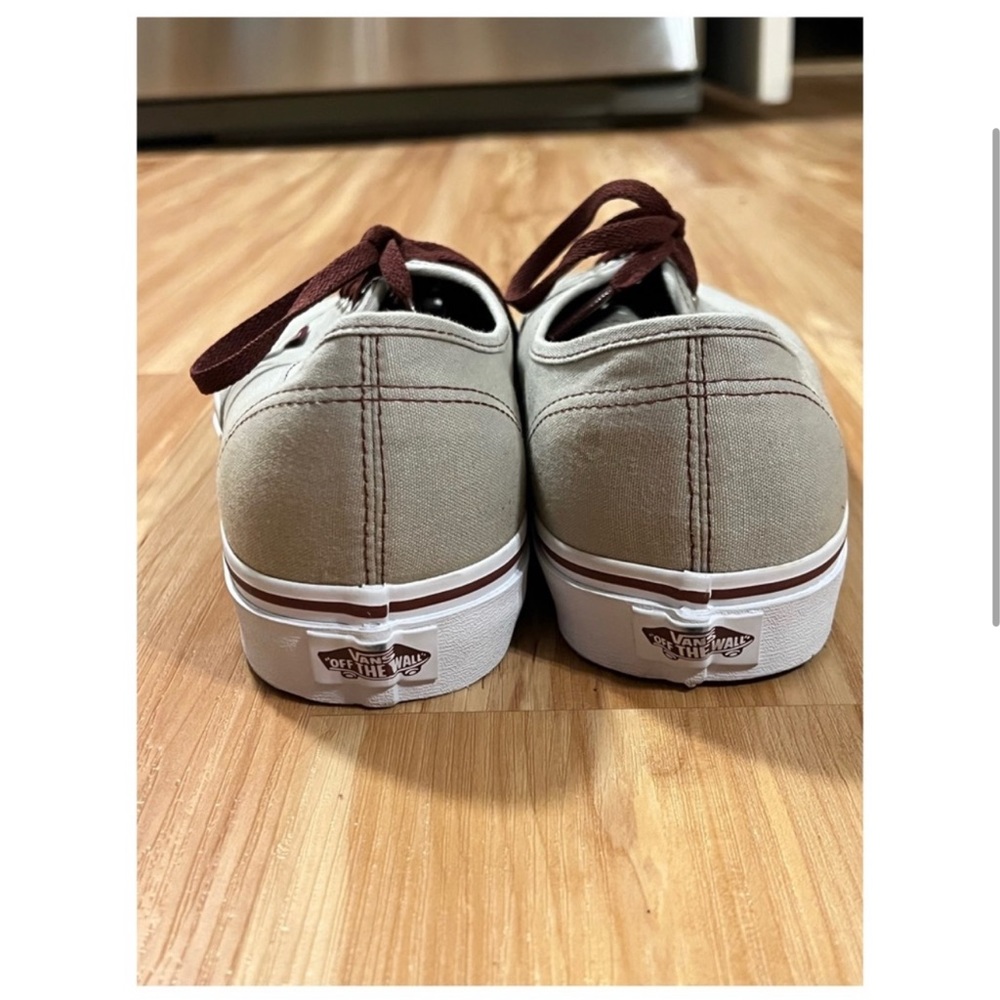 💕Men’s Vans - NWOT - Picture 3 of 5